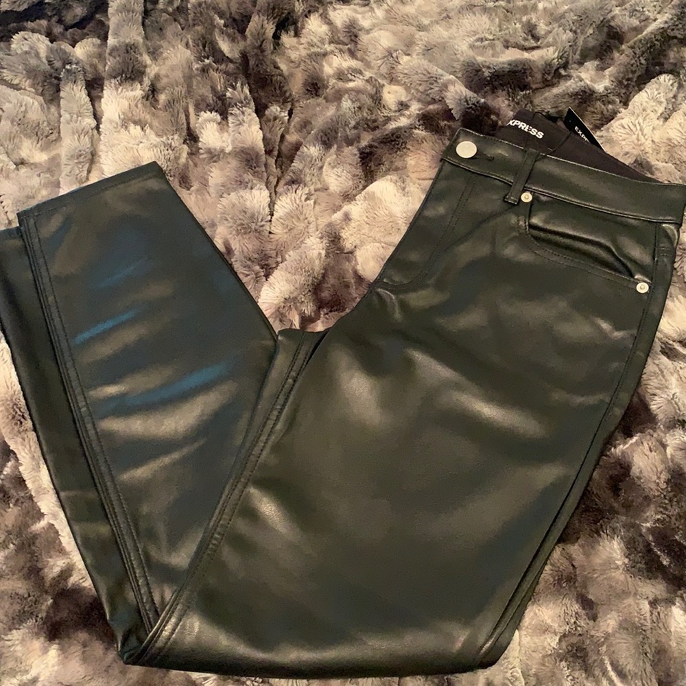 NWT Express faux leather ankle legging.